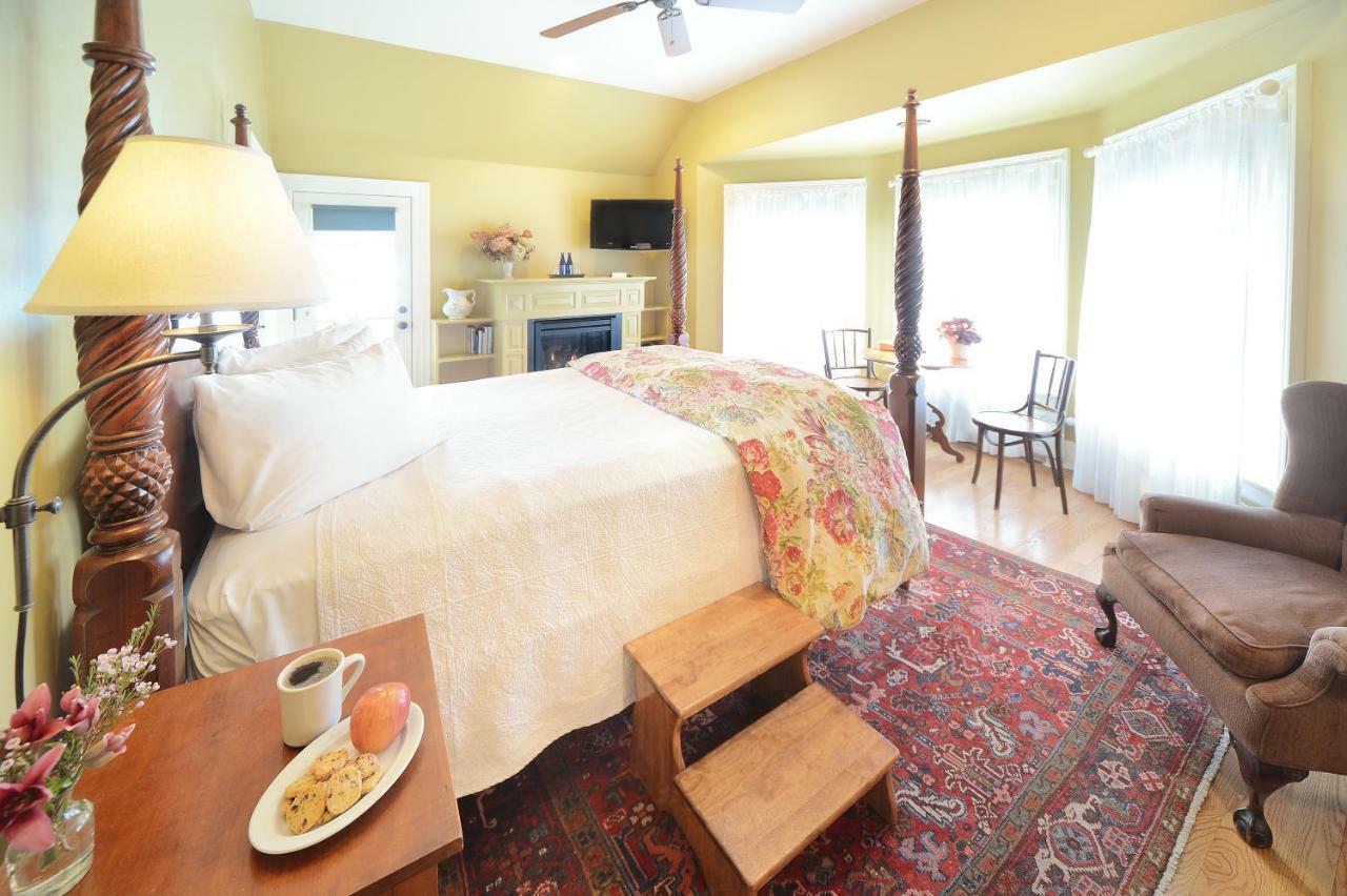 The Springwater Bed And Breakfast Saratoga Springs Luaran gambar